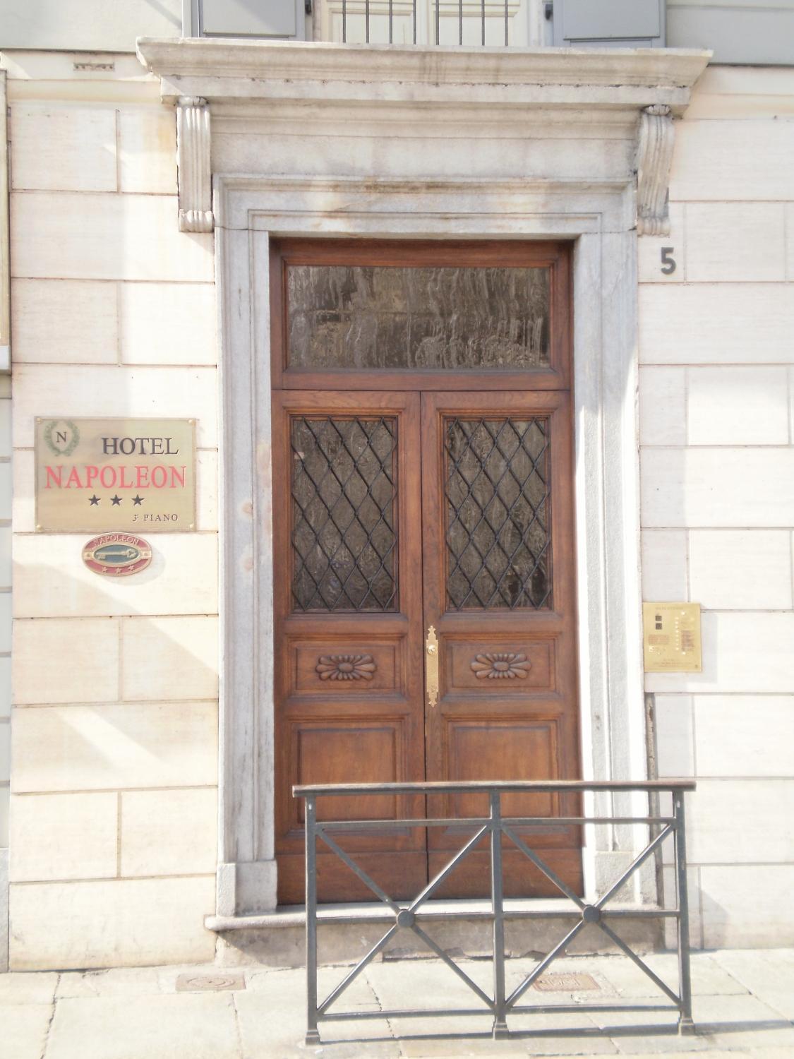 Affittacamere Maison Napoleon Турин Екстер'єр фото